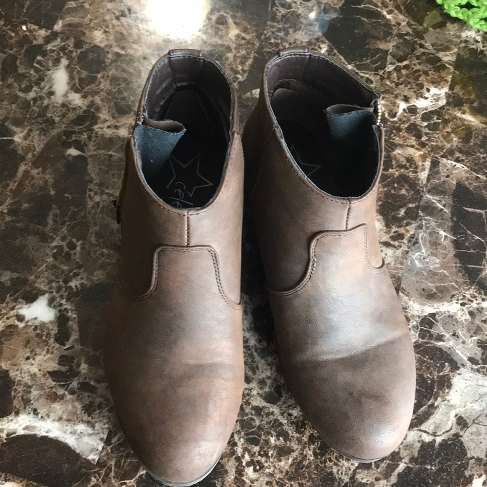 boots only used one time